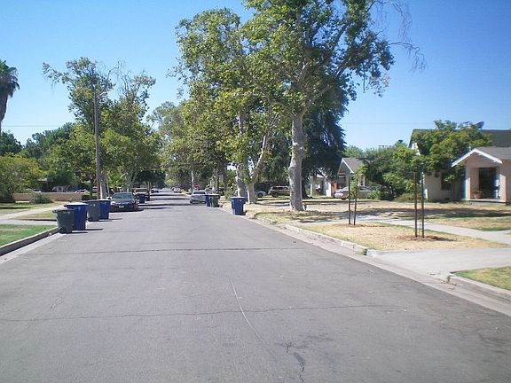 4th image of 1367 N Vagedes Ave