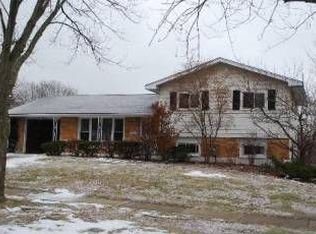 1980 Ashley Rd, Hoffman Estates, IL 60169