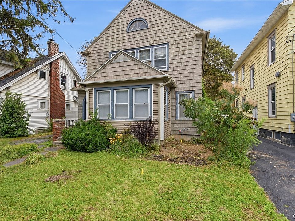 1st image of 609 Seeley Rd