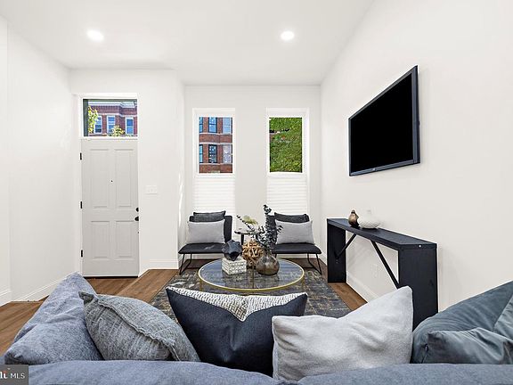 4th image of 2906 Parkwood Ave