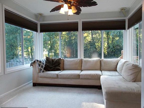 4th image of 11810 Arbor Glen Dr
