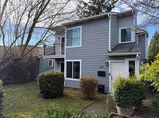 215 Meadow Ave N #2, Renton, WA 98057