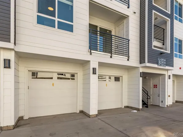 6153 N Ceylon Street Bldg 3 #106, Denver, CO 80249