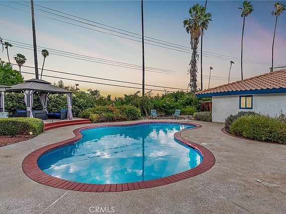 2nd image of 4967 Chapala Dr
