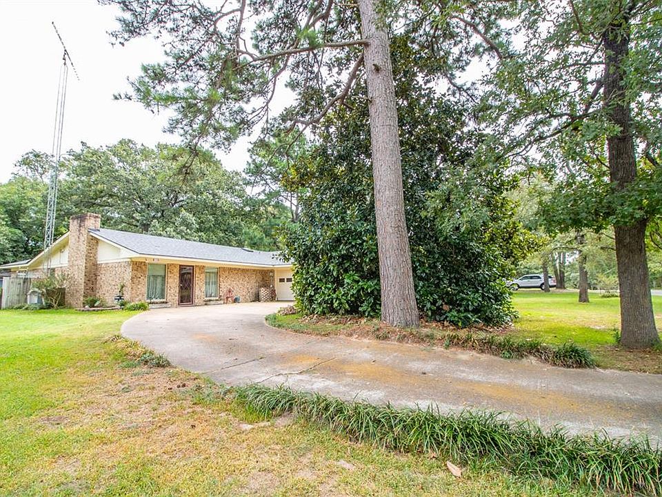 1st image of 533 Dogwood Ln
