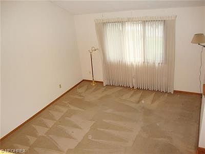 5th image of 3255 Balsam Dr #11A
