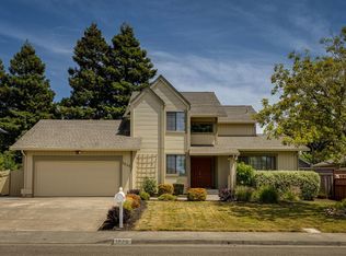 1636 Del Oro Cir, Petaluma, CA 94954