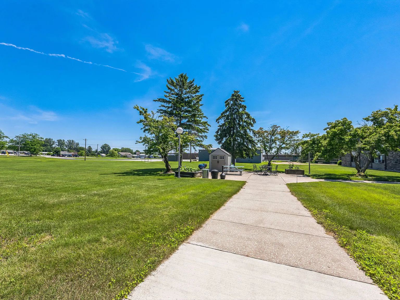 Orchard Valley Apartments — Photo 4