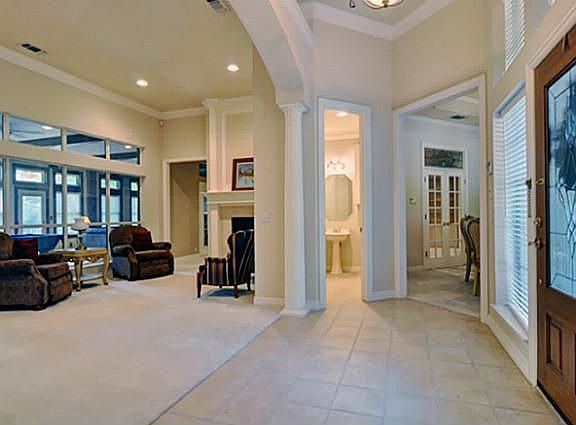 4th image of 2613 Torrey Pines Dr