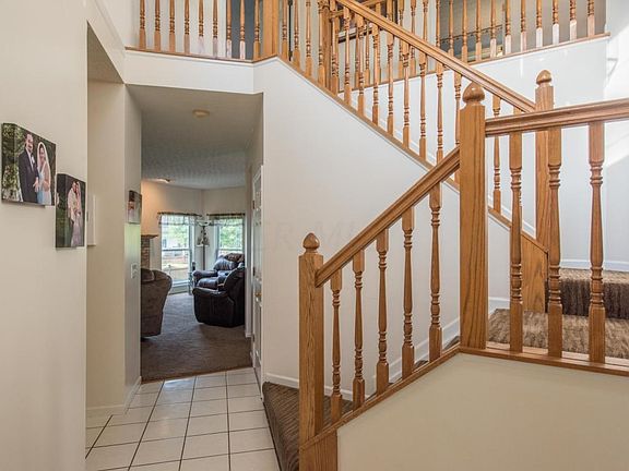 3rd image of 5699 Westbriar Ct