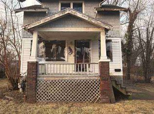 9221 Woodhall St, Detroit, MI 48224