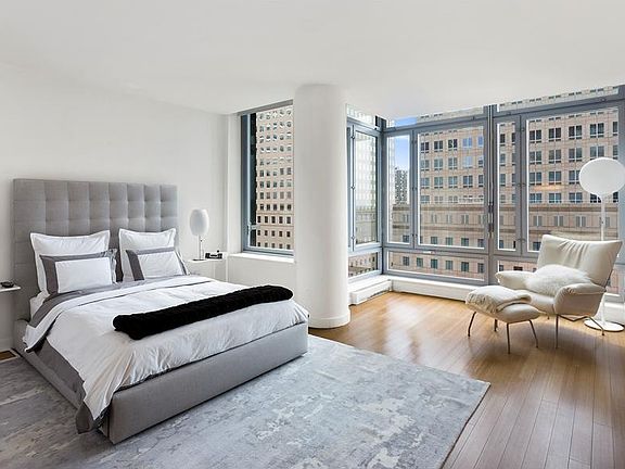 4th image of 2 River Ter APT 14G