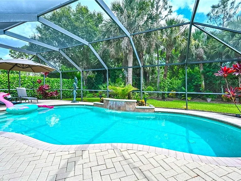6453 Autumn Woods Blvd — Photo 18