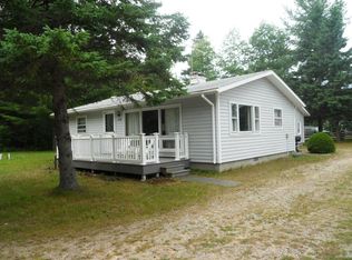 16108 Flamingo Ln, Ocqueoc, MI 49759