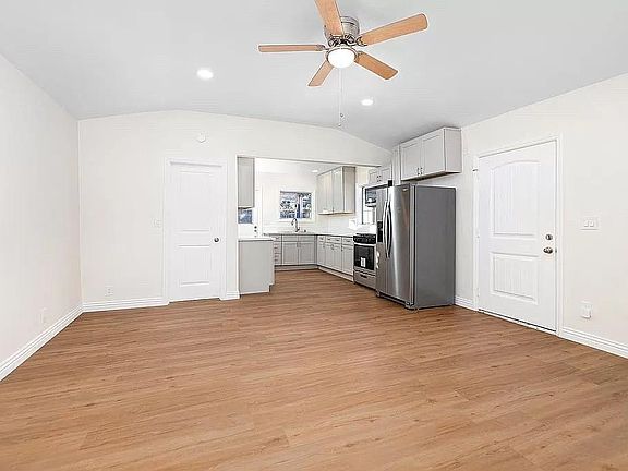 3rd image of 6601 N Golden West Ave #1/4