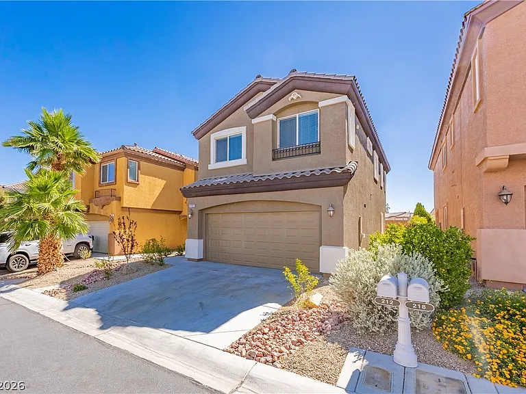 212 Fairway Woods Dr — Photo 4