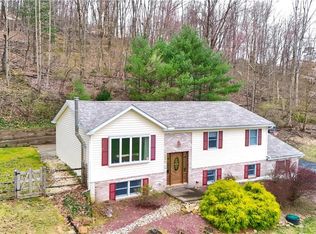 4585 Maple Dr, Walnutport, PA 18088