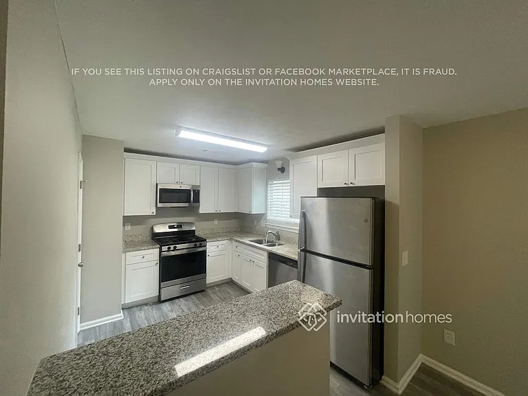 1415 Oak Knoll Dr NE — Photo 8