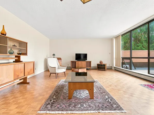 4900 Cartier St #509, Vancouver, BC V6M 4H2