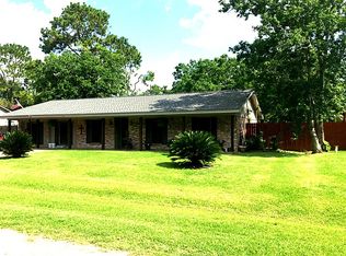 110 Nelson St, Jones creek, TX 77541
