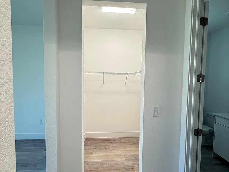1709 Jeannin Dr — Photo 7