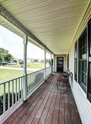 5th image of 23201 Pheasant Ct