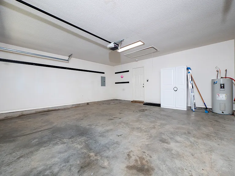 Balsam Ct — Photo 45