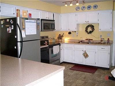 4th image of 174 W Kingbird Dr
