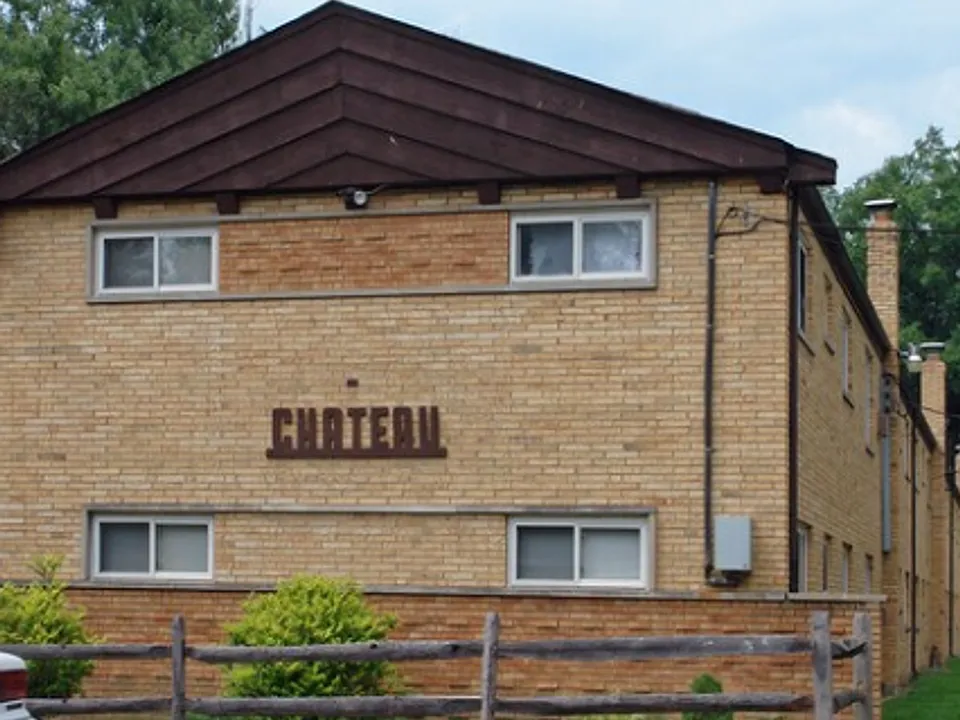 Clovernook Chateau Apartments