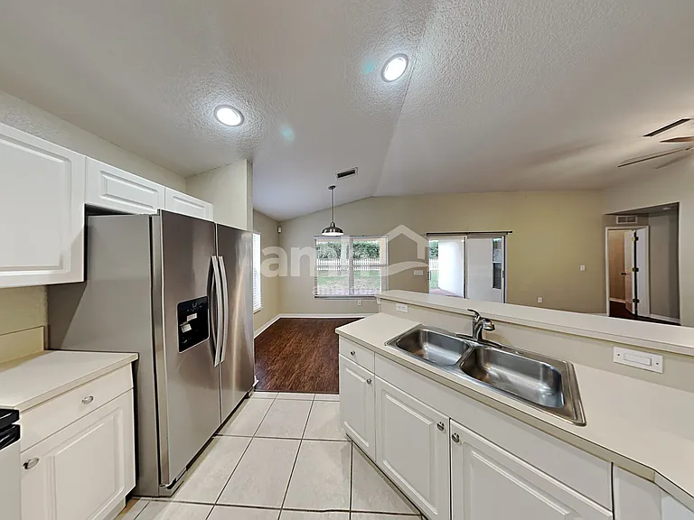 11604 Brookmore Way — Photo 4