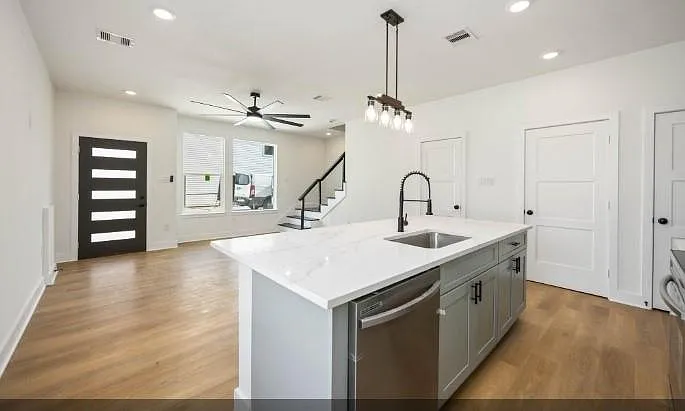 4501 Newberry St #A — Photo 4