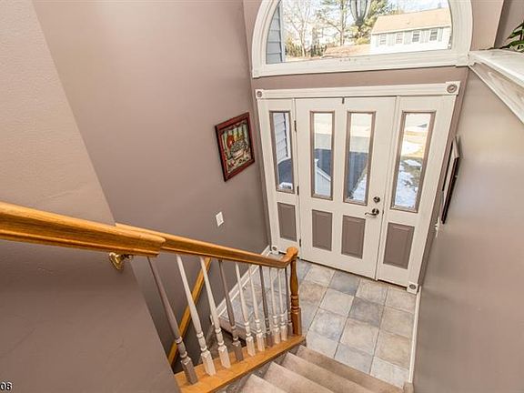 3rd image of 30 Buckley Hill Dr