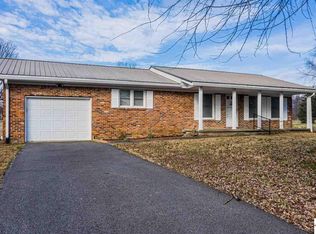 4201 Roy Lee Rd, Paducah, KY 42001