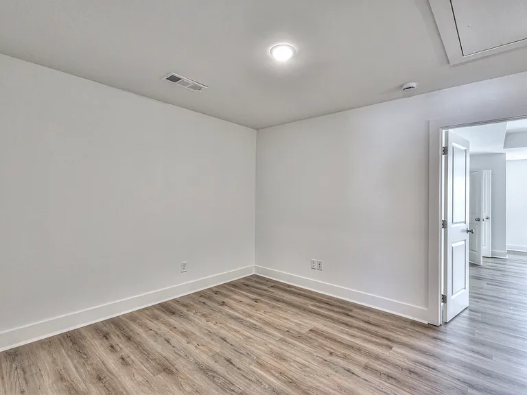Westfield Townhomes — Photo 8