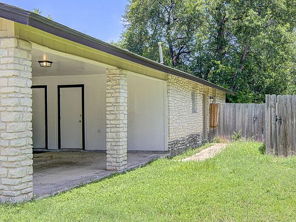 2nd image of 805 Sirocco Dr Unit B