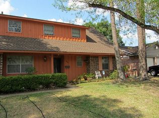 7747 Red Robin Ln, Houston, TX 77075