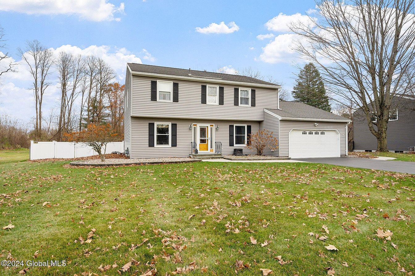 1st image of 12 Hillside Drive