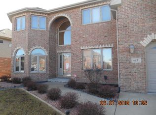 4831 W Sligo Way, Country Club Hills, IL 60478
