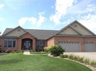 10344 Lyonheart Ln, Bloomington, IL 61705