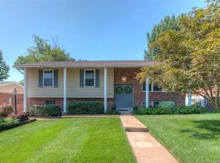 10942 Mugan Dr, Saint Louis, MO 63123