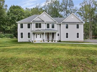 4 Highridge Dr, Monroe, CT 06468