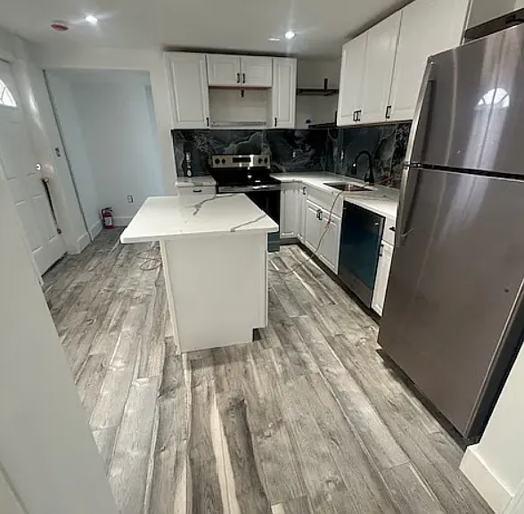 254-256 E Eagle St #1 — Photo 3