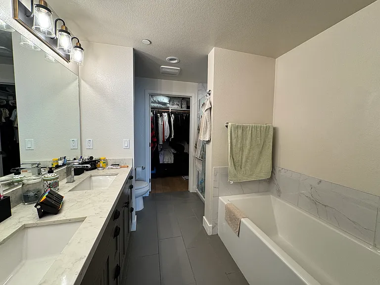 627 Deep Valley Dr #417 — Photo 22