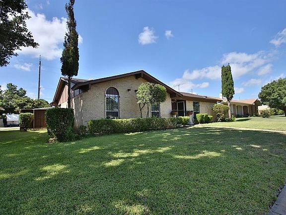 2nd image of 3634 Hillsdale Ln