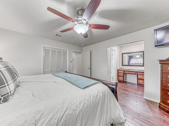 4th image of 3520 Wren Ave