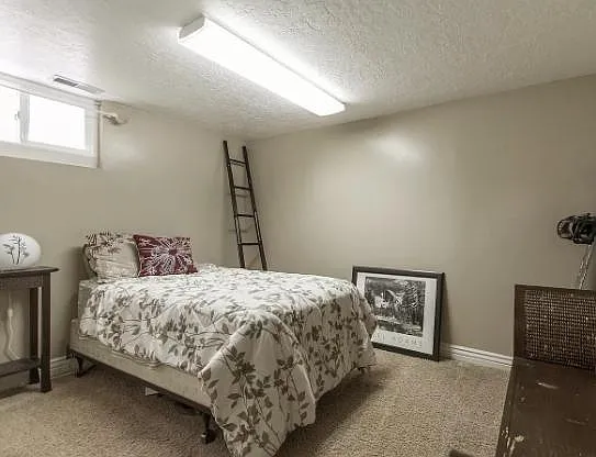 2049 E Stratford Dr — Photo 8