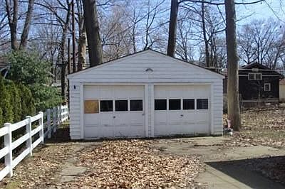 4th image of 2613 Hawthorne Rd