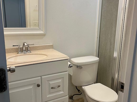 5th image of 4212 Woodlark Dr
