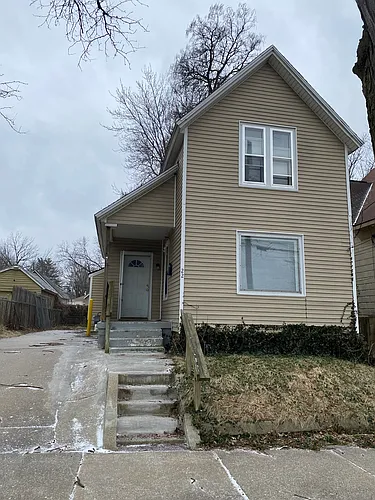 22 Colfax St NE Photo 1