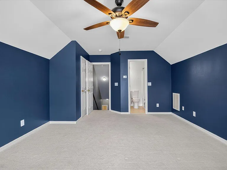 101 Chancellors Dr — Photo 9